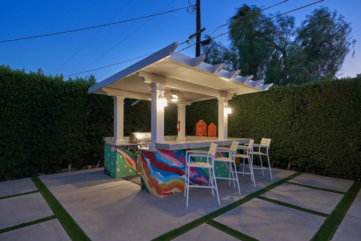 Pineapple Splash! Complete Privacy! Salt Pool! Palm Springs Bagian luar foto